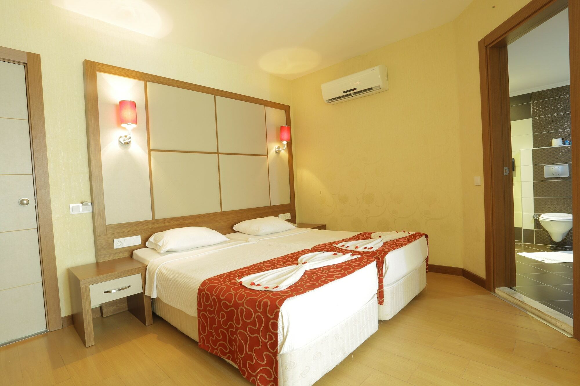 Cleopatra Golden Beach Hotel ألانيا المظهر الخارجي الصورة